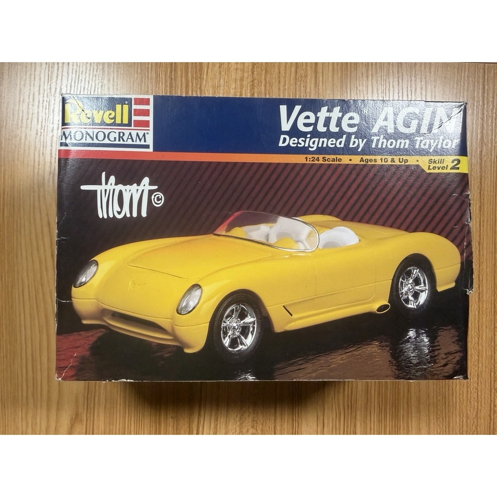 Revell Monogram Vette Agin Designed by Thom Taylor 1:24 Model Kit 85-2536 READ